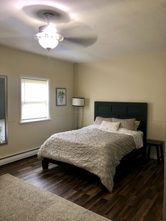 Foto principal - 602 Birch St