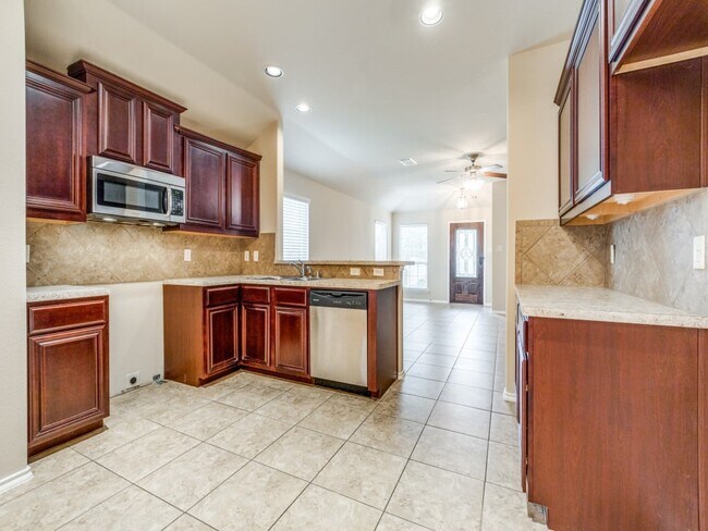 Foto del edificio - 1312 Silver Maple Ln