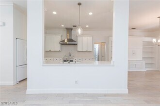 Building Photo - 7106 Lone Oak Blvd