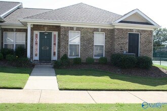 Building Photo - 21938 Williamsburg Dr