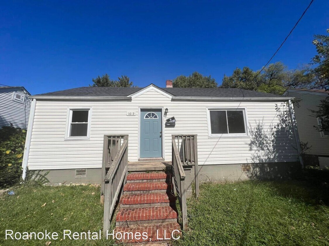 3 br, 1 bath House 1613 Orange Ave NW House for Rent in Roanoke, VA