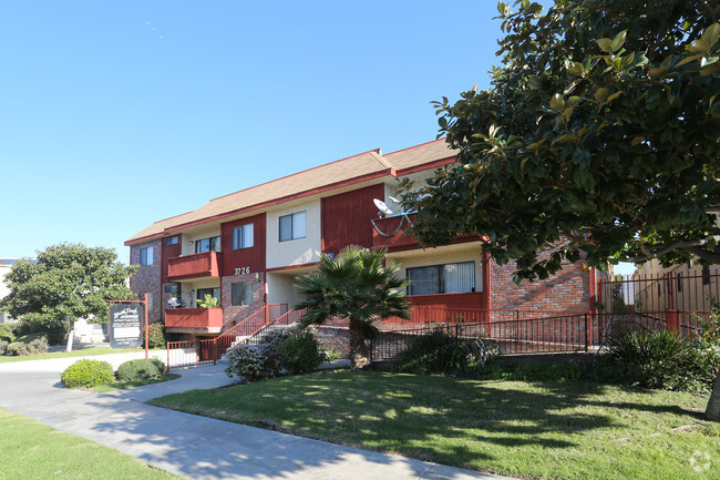 Building Photo - North Park Jasmine Apartments