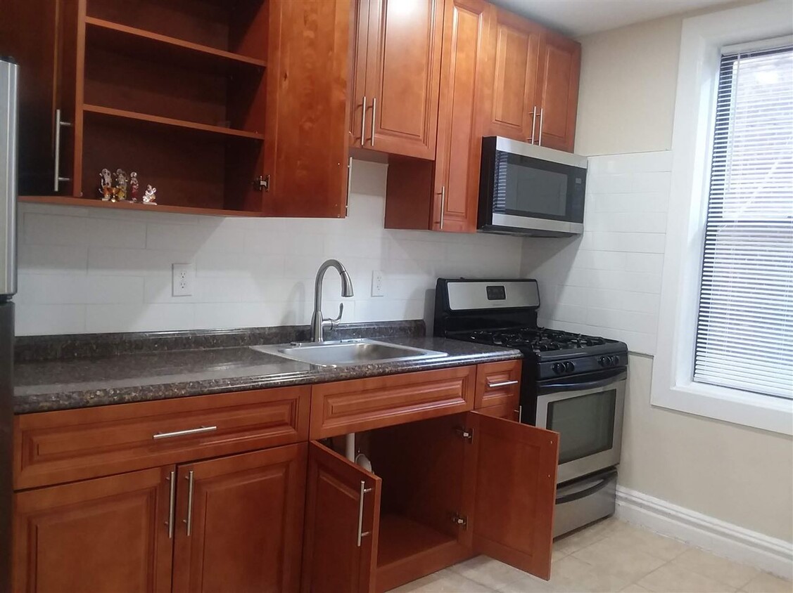 315 56th St Unit B2, West New York, NJ 07093 - Condo for Rent in West ...