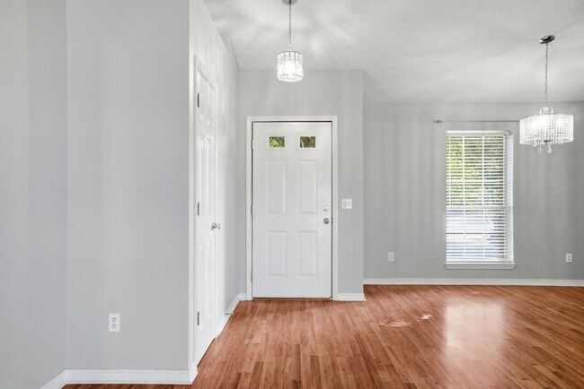 Foto del edificio - 3315 Bauer Rd