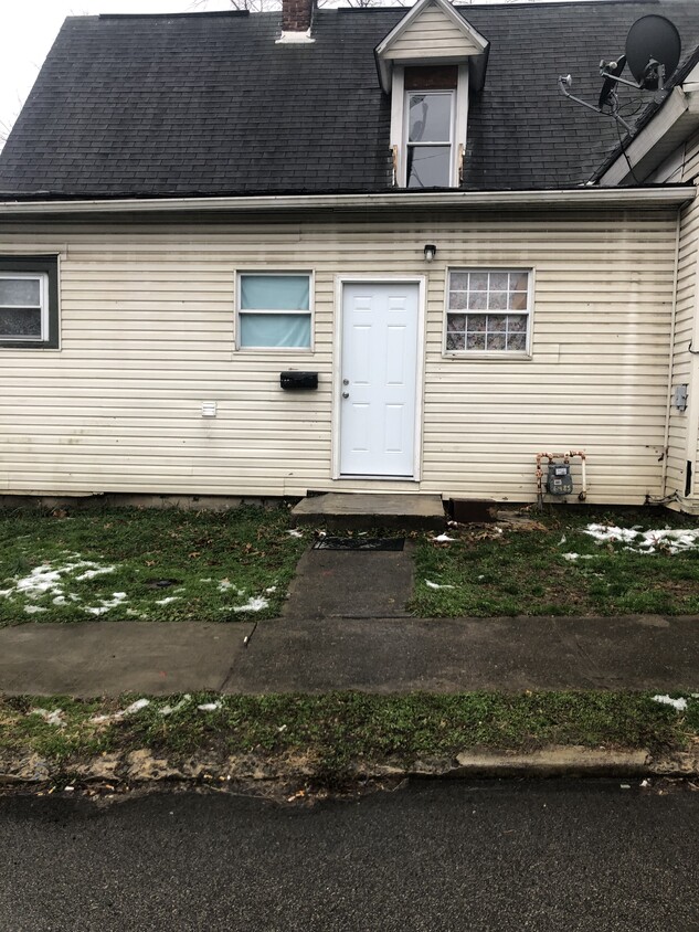 Front door - 500 Cottage Ave