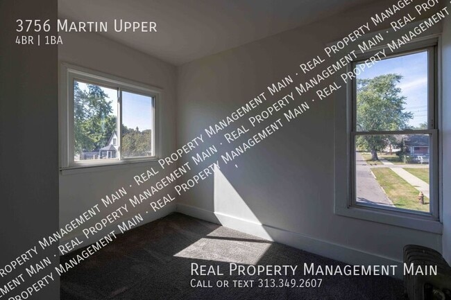Building Photo - 3756 Martin St