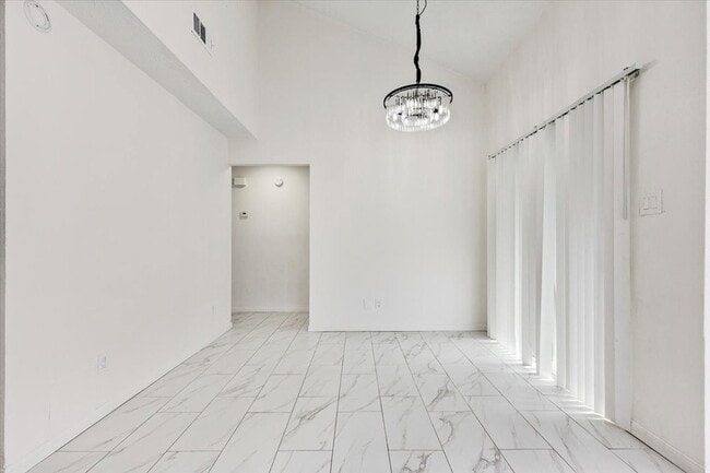 Building Photo - 14818 Gladewick Dr