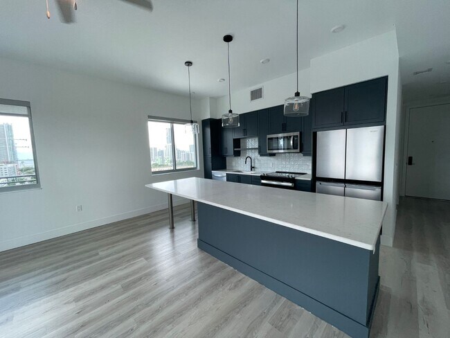 Foto del edificio - 147 NW 32nd St