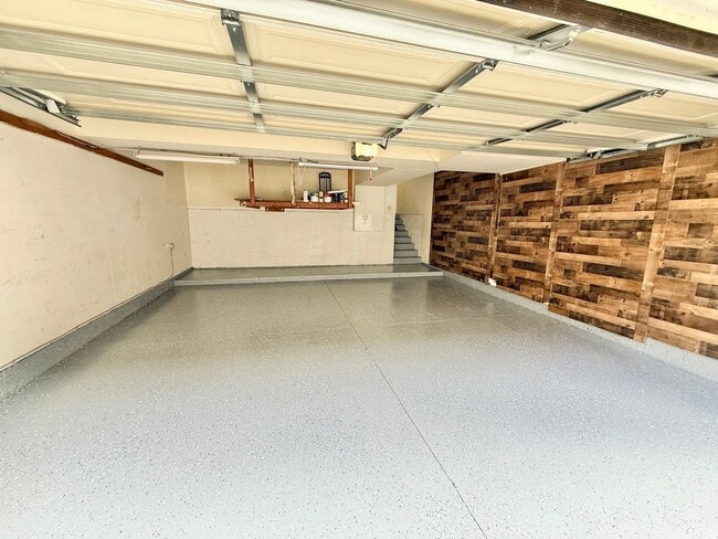 Photo - Beautiful 3 bed/3 bath In Costa Mesa House