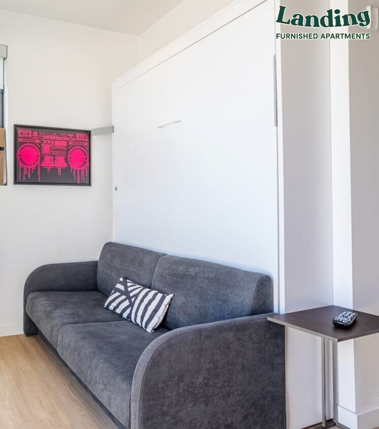 Foto principal - 11649 Mayfield Ave