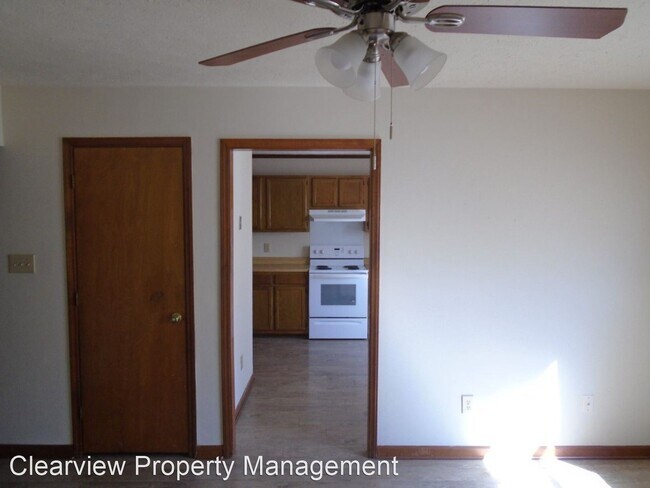 Building Photo - 2 br, 2 bath House - 5909 Labonte Dr.