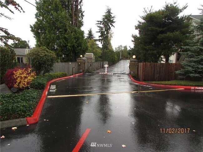 Fotografía del edificio - 1910 W Casino Rd