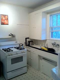 Building Photo - 4518 Avenue G