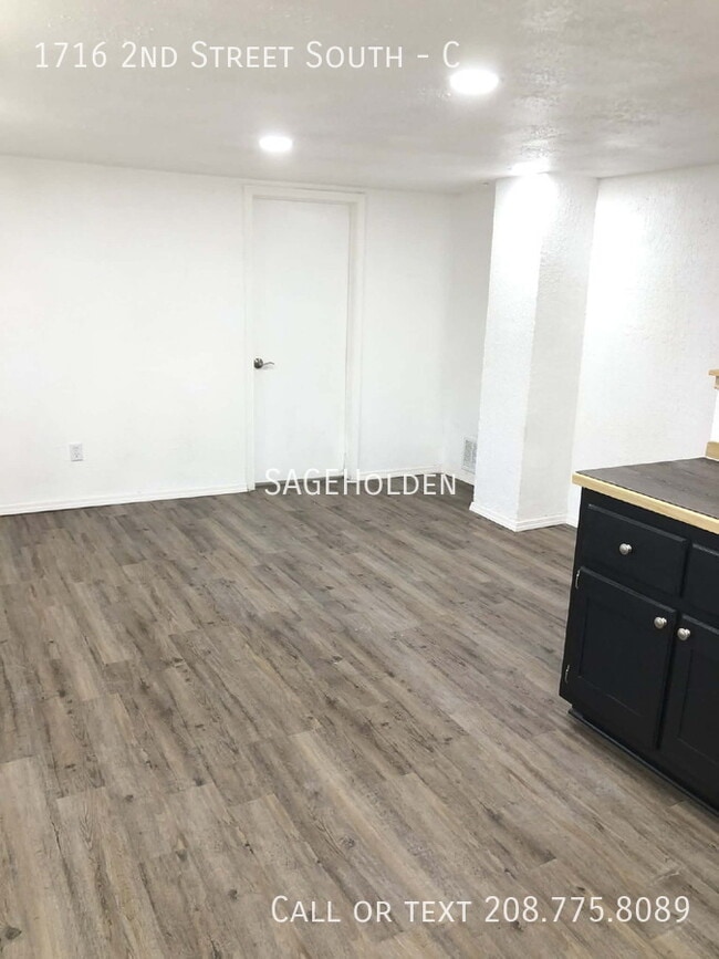 Foto del edificio - 1716 2nd St S