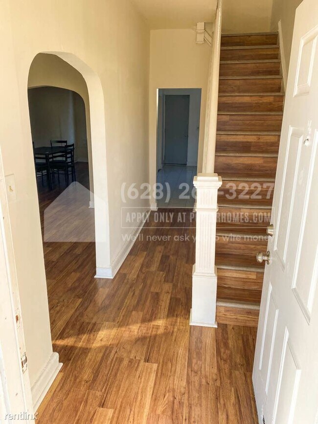 Building Photo - 3 br, 2 bath Townhome - 4618 Pimlico Road -