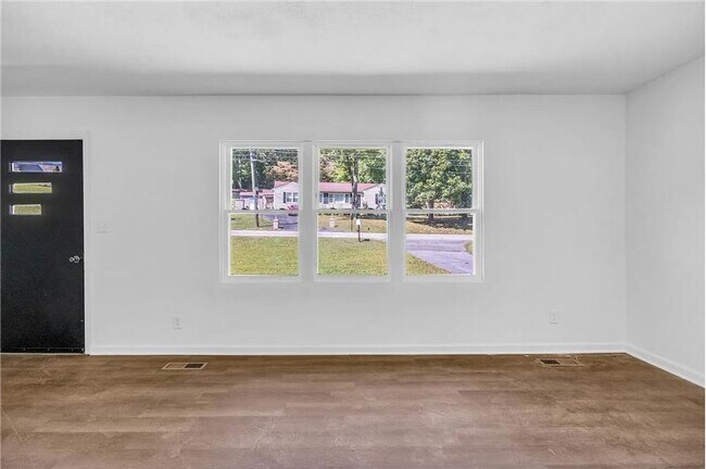 Foto del edificio - 3714 Thrushwood Dr