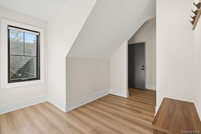 Foto del edificio - 34 Clinton Ave