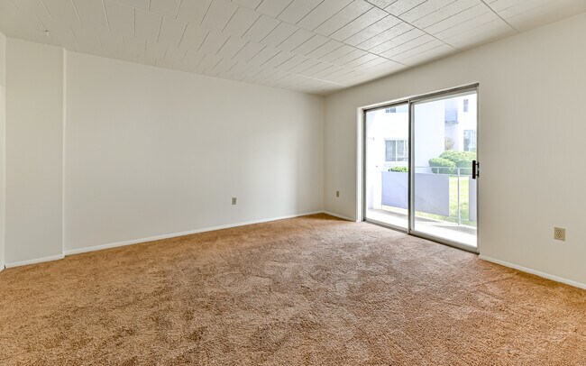 Foto del edificio - Hillcrest Apartments