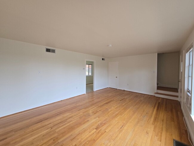Building Photo - 2205 45th St
