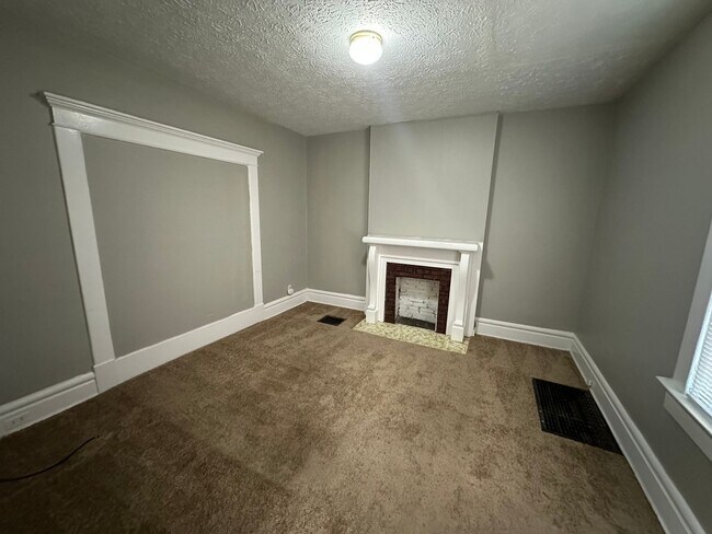Foto del edificio - 2154 Tuller St