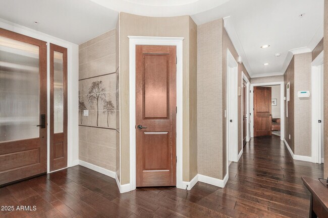 Foto del edificio - 4909 N Woodmere Fairway