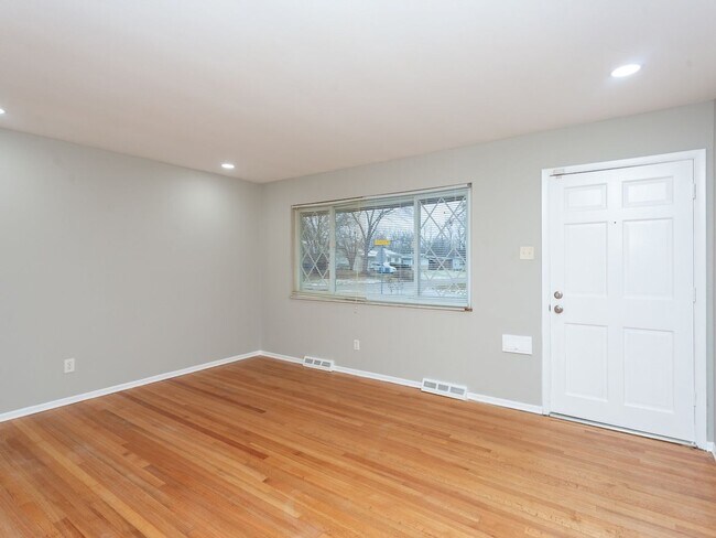 Foto del edificio - Charming 3 Bed 1 Bath Home