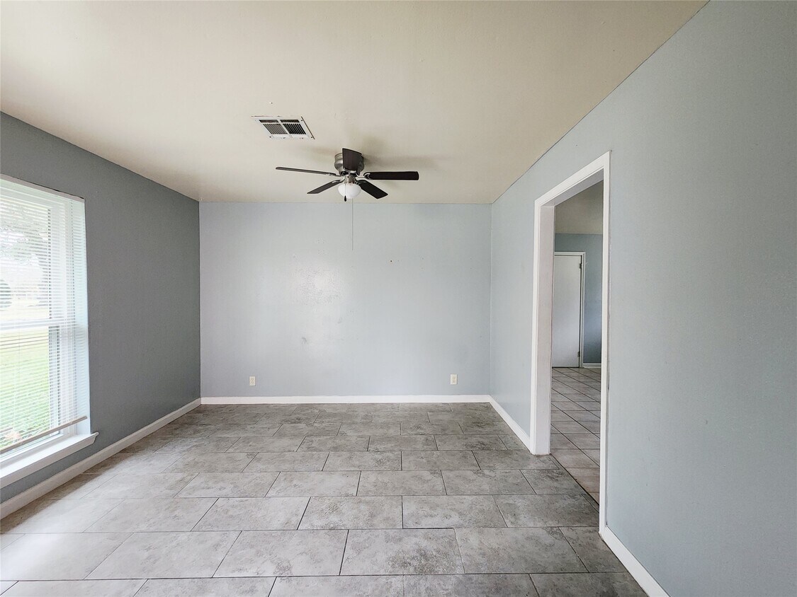 Foto del edificio - 9918 Ebb St