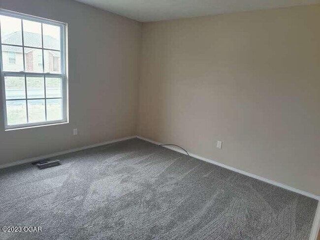 Foto del edificio - 4414 E Chipmunk Ln