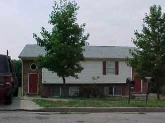 Primary Photo - 205-233 Creekside Ct