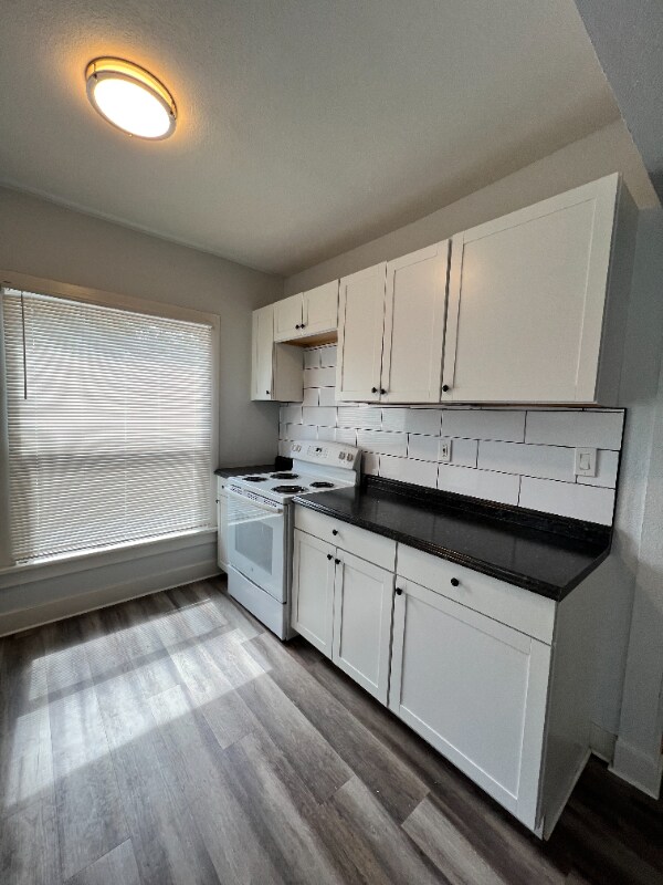 Building Photo - 1213 12th St