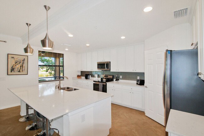 Foto del edificio - Sarasota National Seasonal Condo for Rent