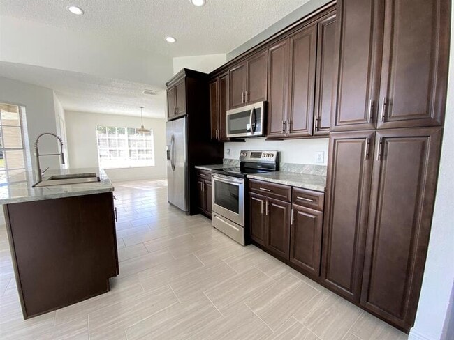 Foto del edificio - 14712 Madonna Lily Ct