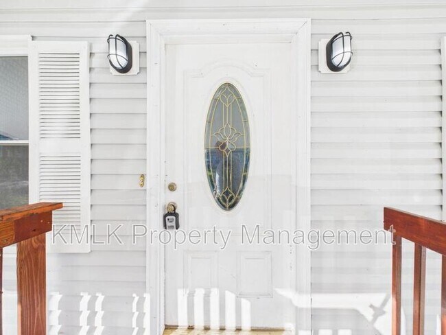 Foto del edificio - 2475 Ogden Ave