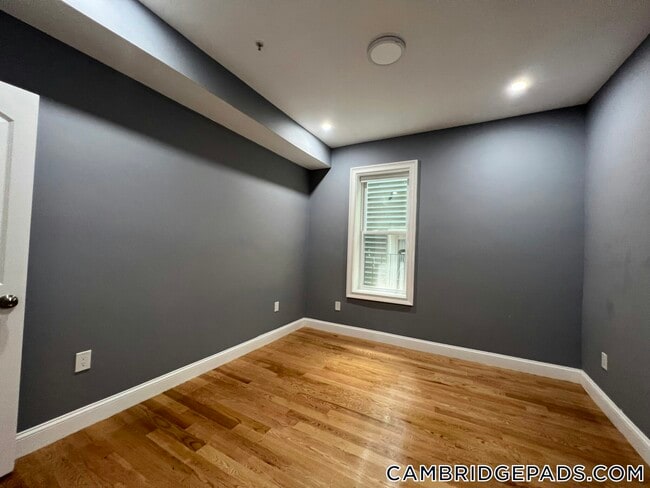 Foto del edificio - 339 Cambridge St