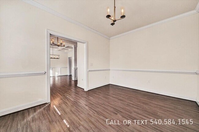 Foto del edificio - 6982 Linn Cove Court