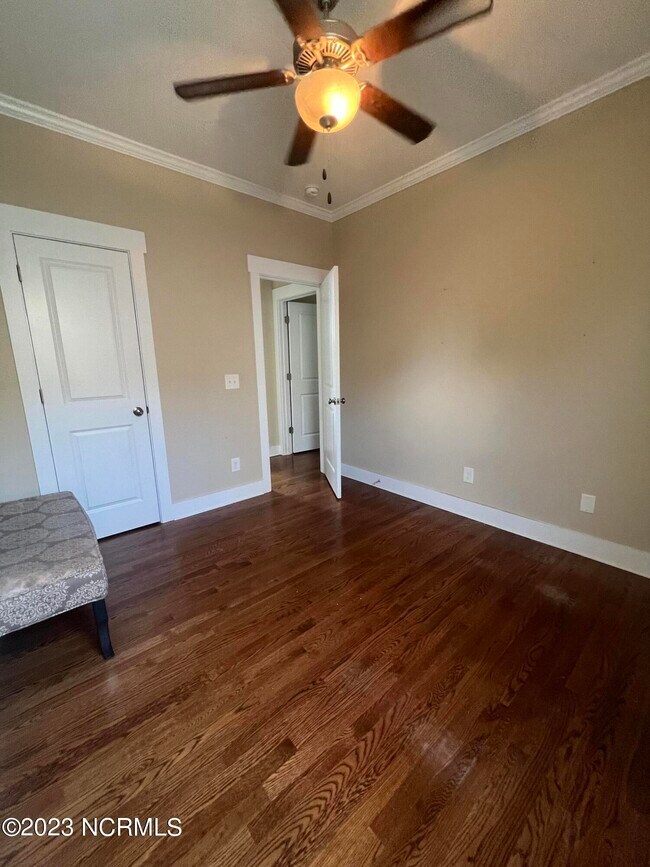 Foto del edificio - 215 N 7th St