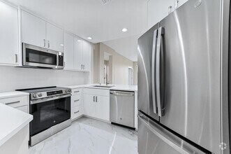 Building Photo - 12510 Crystal Pointe Dr
