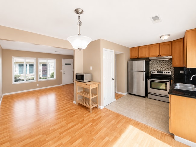 Building Photo - 4648 Balboa Way