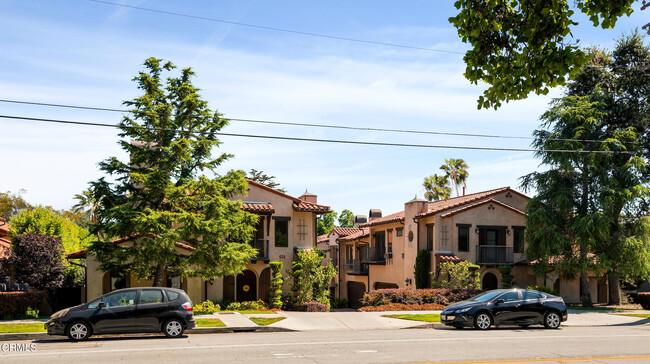 Building Photo - 646 W Sierra Madre Blvd