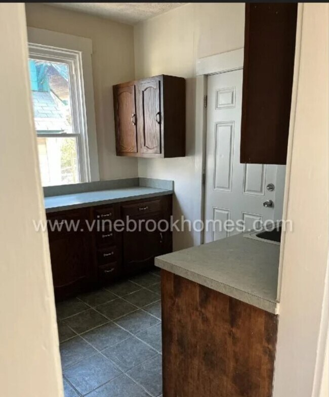 Foto del edificio - 2779 Shaffer Ave