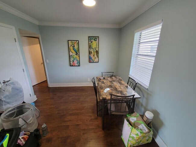 Foto del edificio - 875 NW 13th St