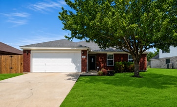 Building Photo - 5613 Montrose Dr