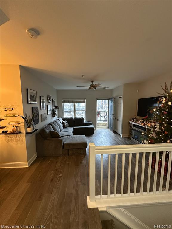 Foto del edificio - 2456 Woodward Ave