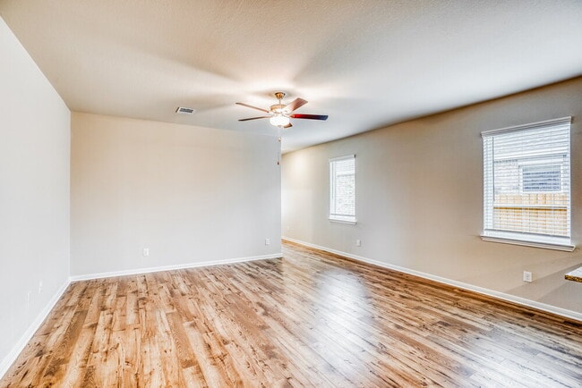 Building Photo - 7527 Tipton Meadow Way