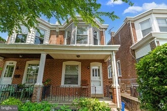 Building Photo - 466 Shurs Ln