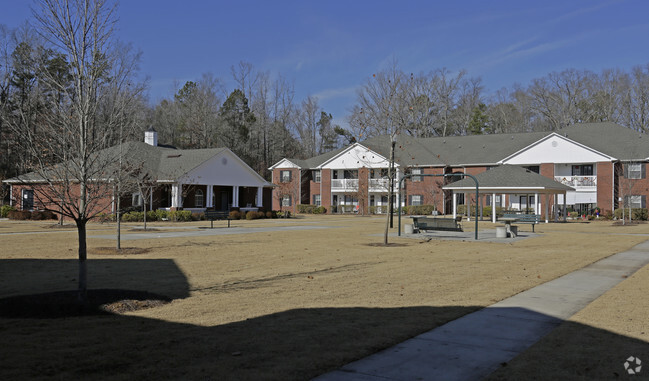 Building Photo - Lucky Pointe Apartments 55+