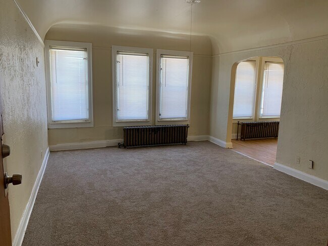 Foto del edificio - 2061 W Atkinson Ave