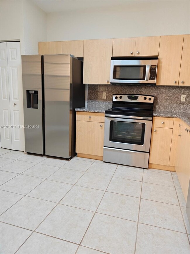 Foto del edificio - 4126 Forest Dr