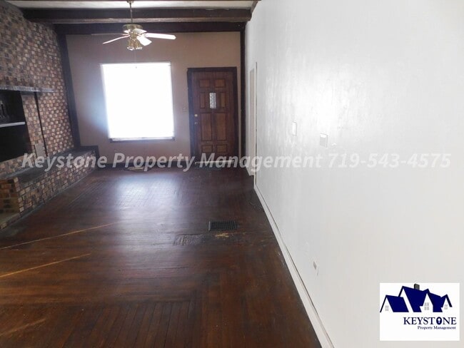 Building Photo - 906 N Glendale Ave