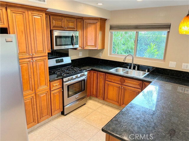 Building Photo - 33932 El Encanto Ave